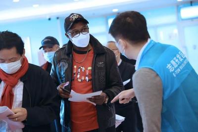 防疫無國界!北京經開區新冠疫苗接種點為外籍人士提供暖心服務